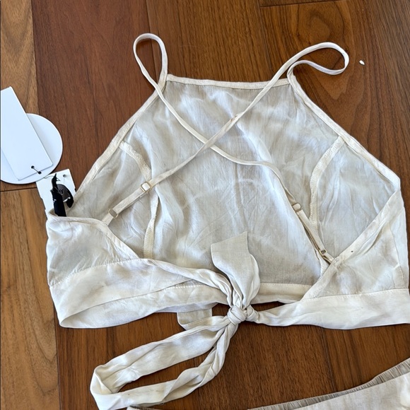 Aakaa Cream Tie-Dye Skirt Set - Picture 10 of 14